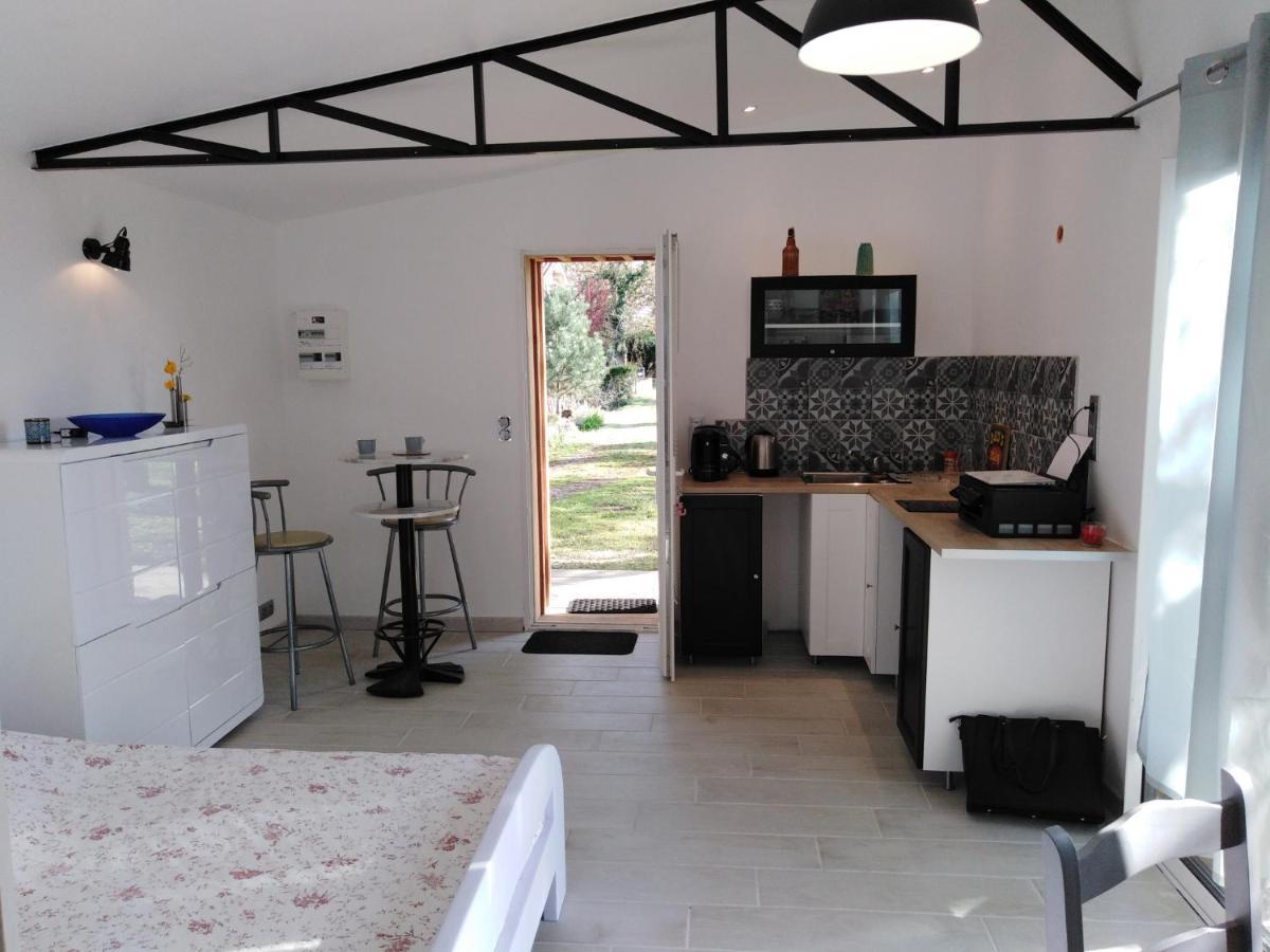 Le Chalet Du Bord De L'Eau Sainte-Terre Екстер'єр фото